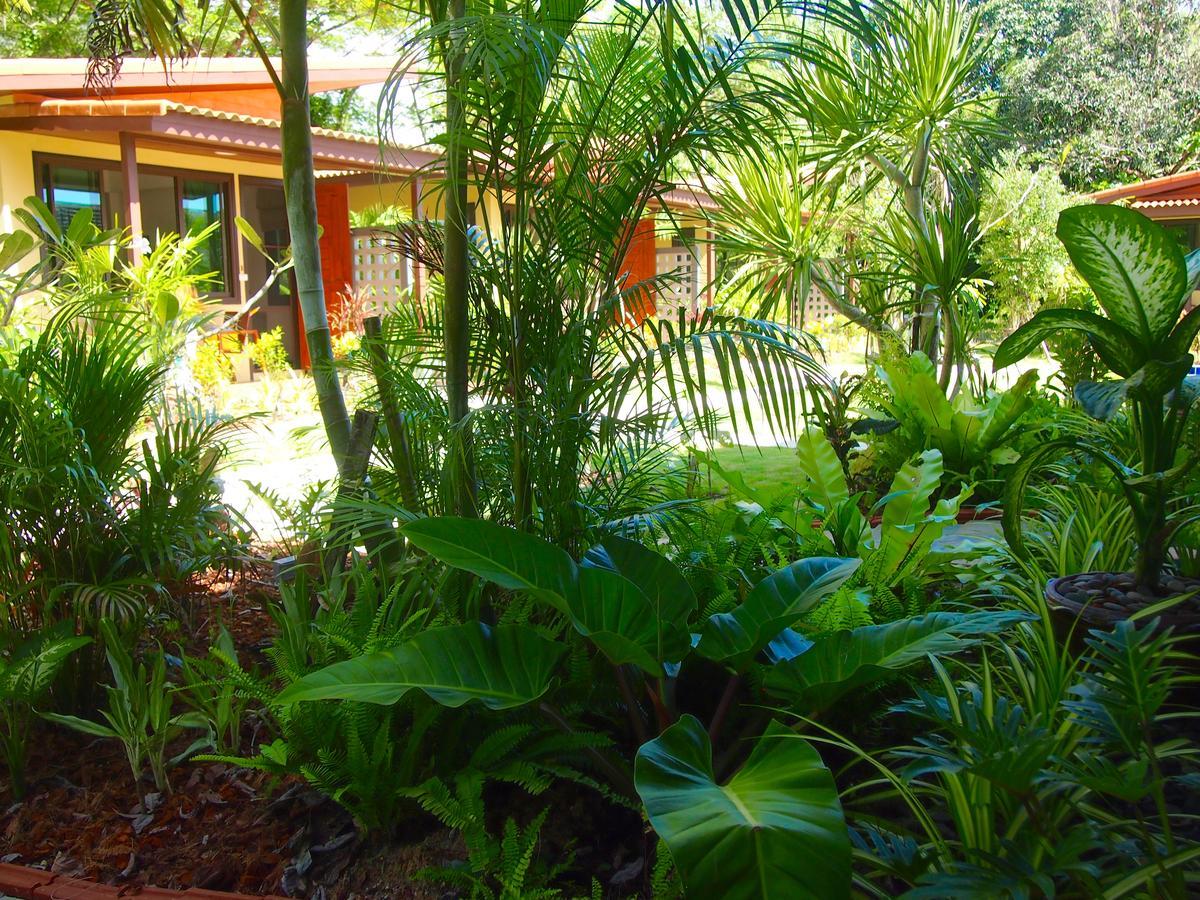 AT Bangsak Resort Khao Lak Exterior foto
